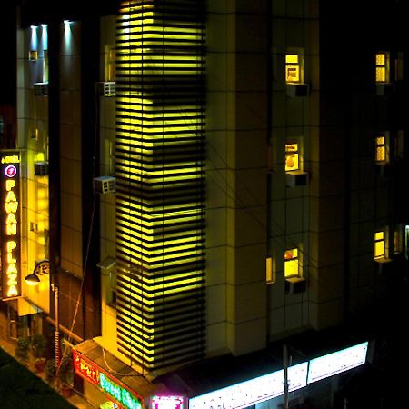 Hotel Pawan Plaza Near Sir Ganga Ram Hospital Delhi (National Capital Territory of India) Exterior foto