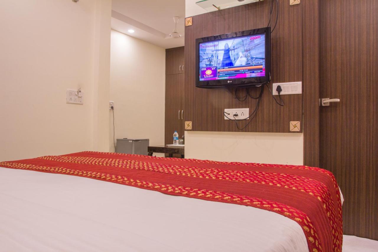 Hotel Pawan Plaza Near Sir Ganga Ram Hospital Delhi (National Capital Territory of India) Exterior foto