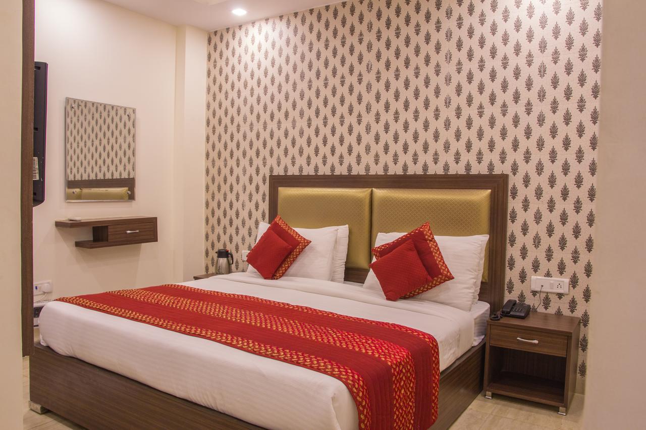 Hotel Pawan Plaza Near Sir Ganga Ram Hospital Delhi (National Capital Territory of India) Exterior foto